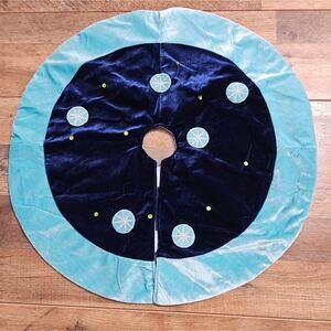 Disney Frozen Two-Toned Blue Bling Snowflake Embroidered Tree Skirt 24"